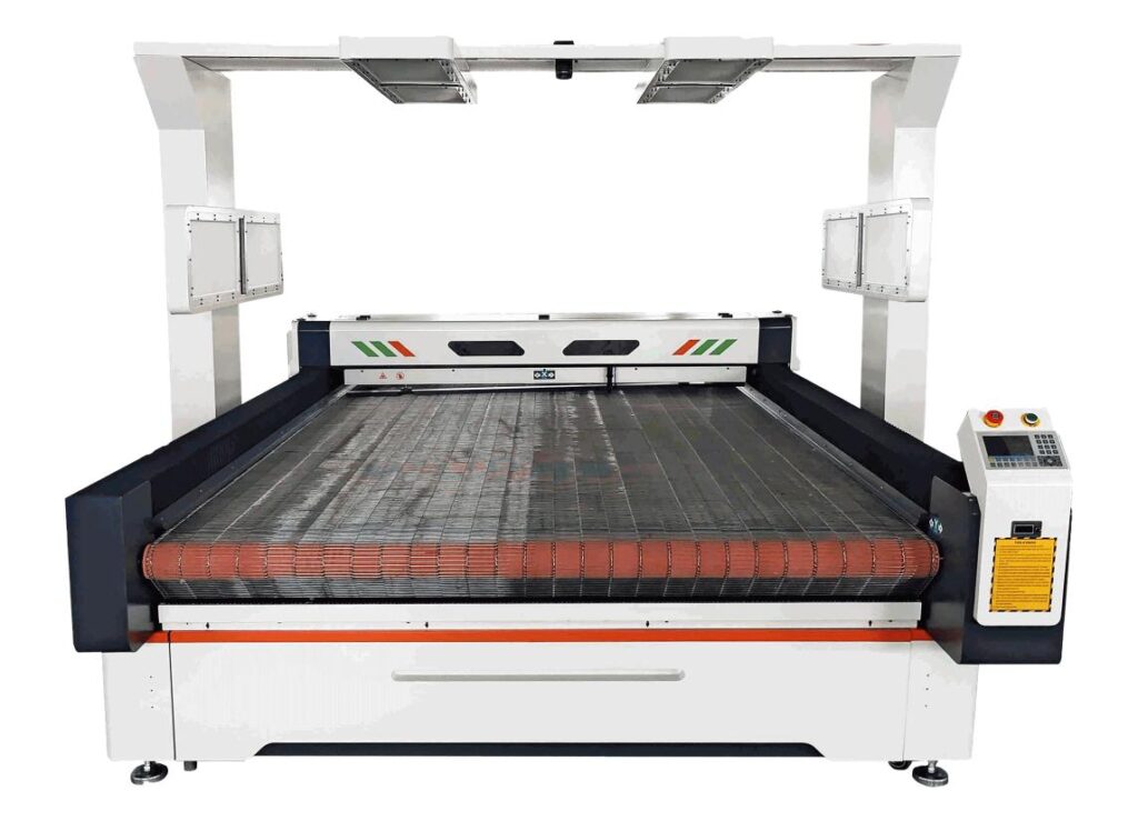 1630 CCD Laser Cutting Machine